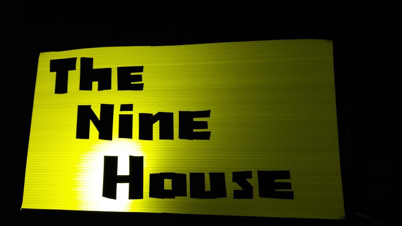 The Nine House Hostel Bangkok Exterior photo